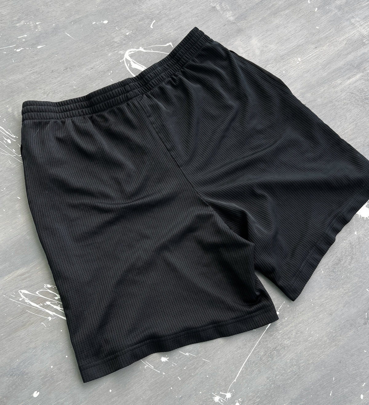 Starter Black Mesh Shorts - M