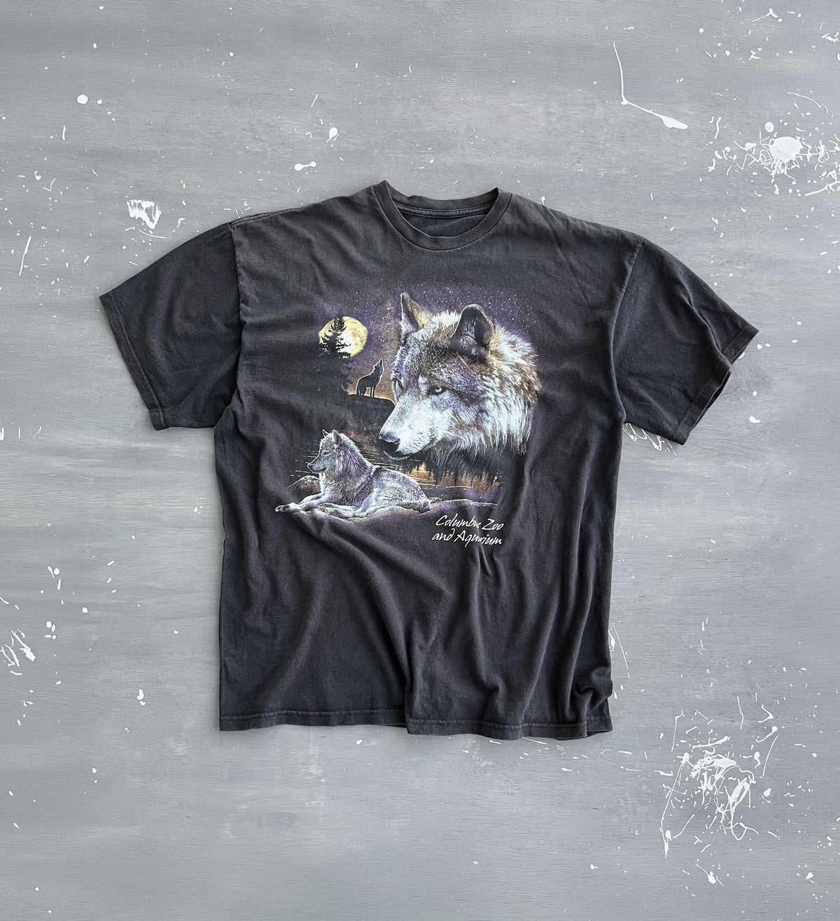 Columbus Zoo & Aquarium Wolf Graphic - L